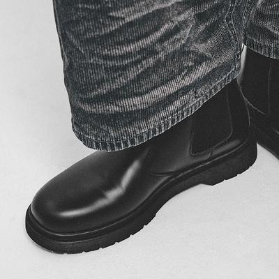 Boots & Stiefel