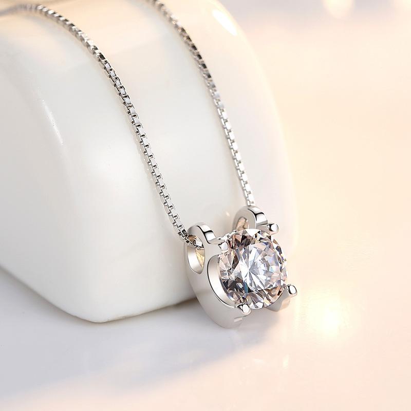 Cowhead Clavicle Necklace Four-claw Inlay Kajia Single Diamond Crash Classic Six-claw Necklace