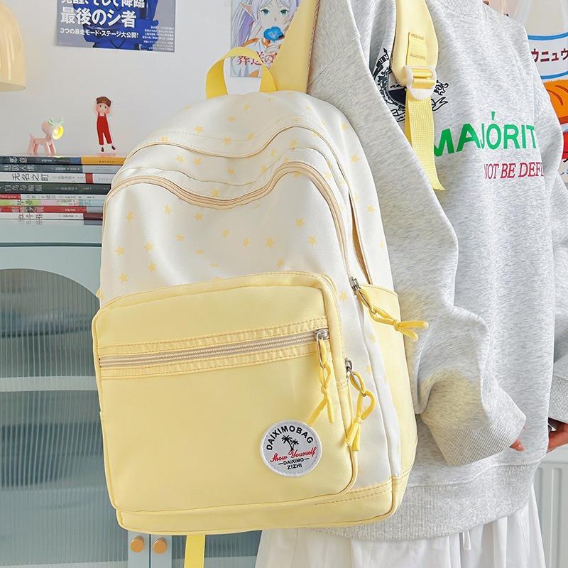 The New Schoolbag Is High-value, Fresh, Sweet and Cute, and the Star Backpack Is Lightweight for Junior High School Students. Spring Outing Backpack.