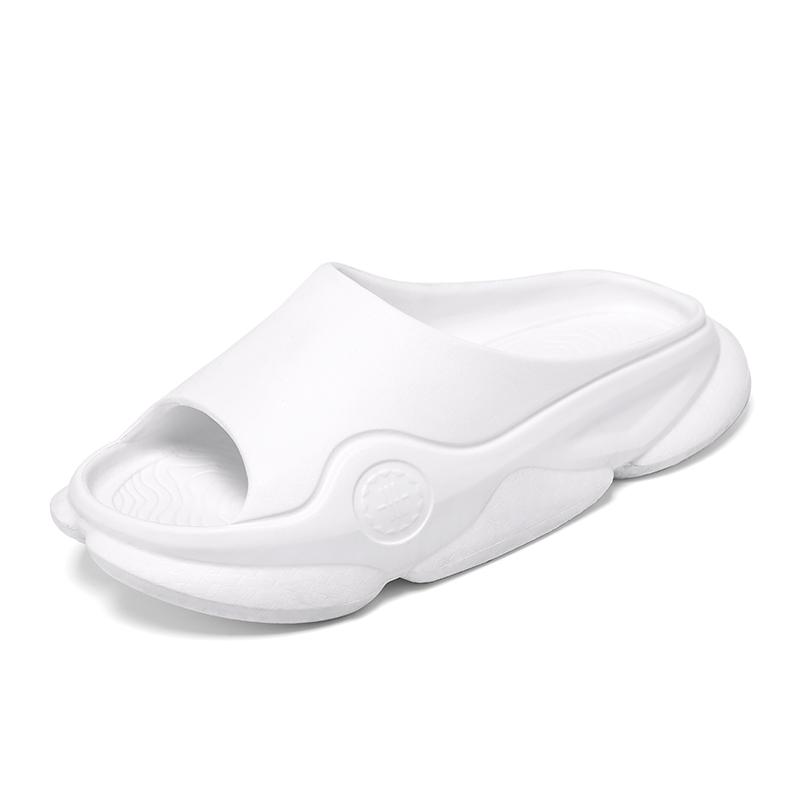 Fashion New Men's EVA Light Sandals Soft Soled Flat Designer Casual Slippers Sports Beach Men's Shoes Bathroom Home Shoes