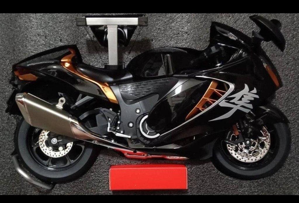 [USED] 1/6 Scale Complete Motorcycle (One of Each) Black/White