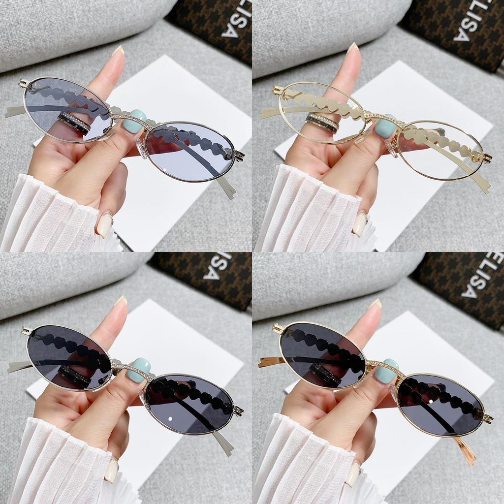 Jennie Style Metal Oval Sunglasses With Heart Embellishments Uv400 For Fashion And Travel