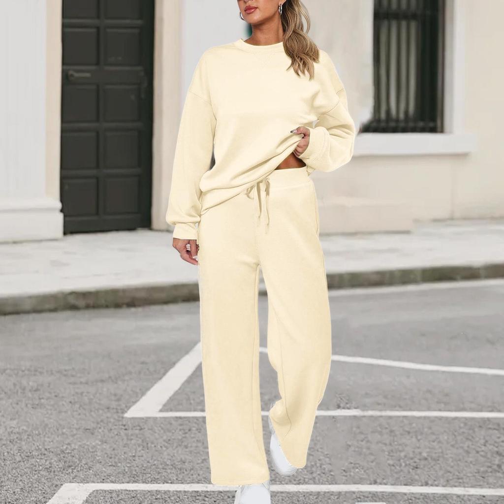European-Americana Knit Women's Two-Piece: Long-Sleeve Top & Wide-Leg Pocketed Sweatpants