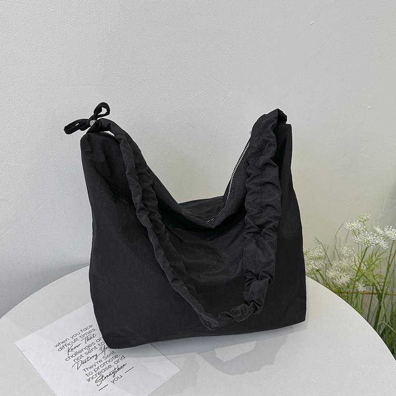 Fashionable Street Style Pu Tote Bag With Spacious Capacity Soft Mid-hardness