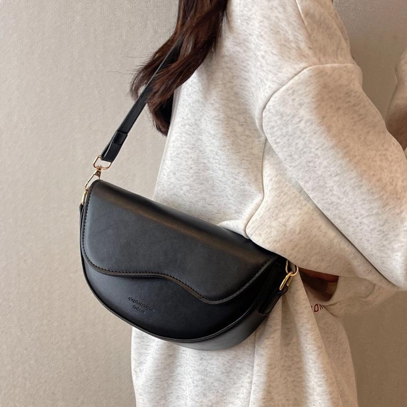 High-end, Niche Design Saddle-style Bag, Fashionable and Casual Commuter Women's Bag, Single-shoulder Crossbody Bag