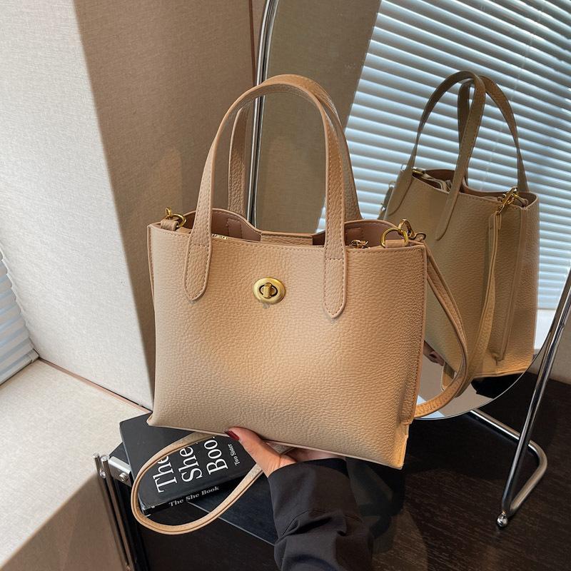 

Популярная сумка этого года 2025 новая летняя текстурная нишевая сумка через плечо универсальная сумка-мессенджер сумка-ведро хаки