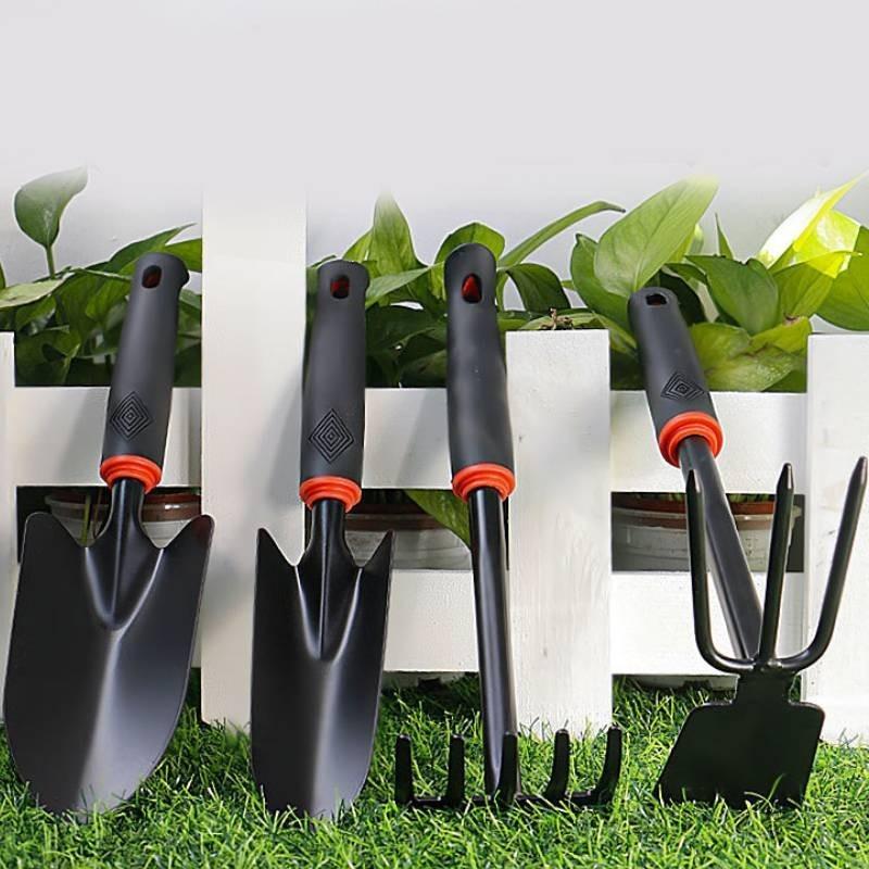 Durable Cast Iron Gardening Shovel Essential Tool For Digging And Planting Soil