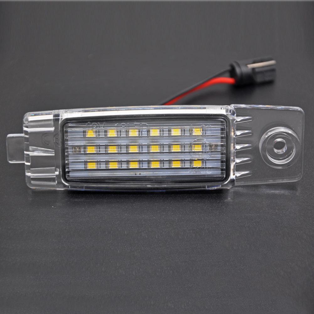 TOYOTA Highlander/RAV4/Land Cruiser 200/Lexus RX300/XB için 2 adet LED lambalar