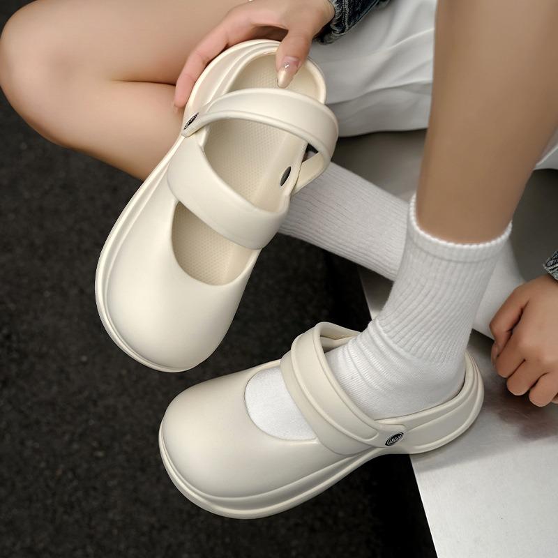 Thick-soled Height-increasing Shoes, Fashionable and Versatile, Beach Flip-flops, Breathable and Anti-slip Clogs