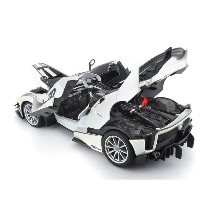BBURAGO Voiture Ferrari FXX K Evo 1/18ème - Blanc