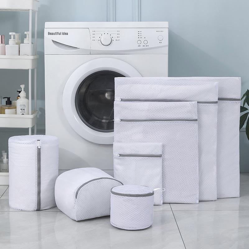 

Сетчатый мешок для стирки белья в виде пчелиных сот с не деформирующейся молнией 25x30 Honeycomb Mesh