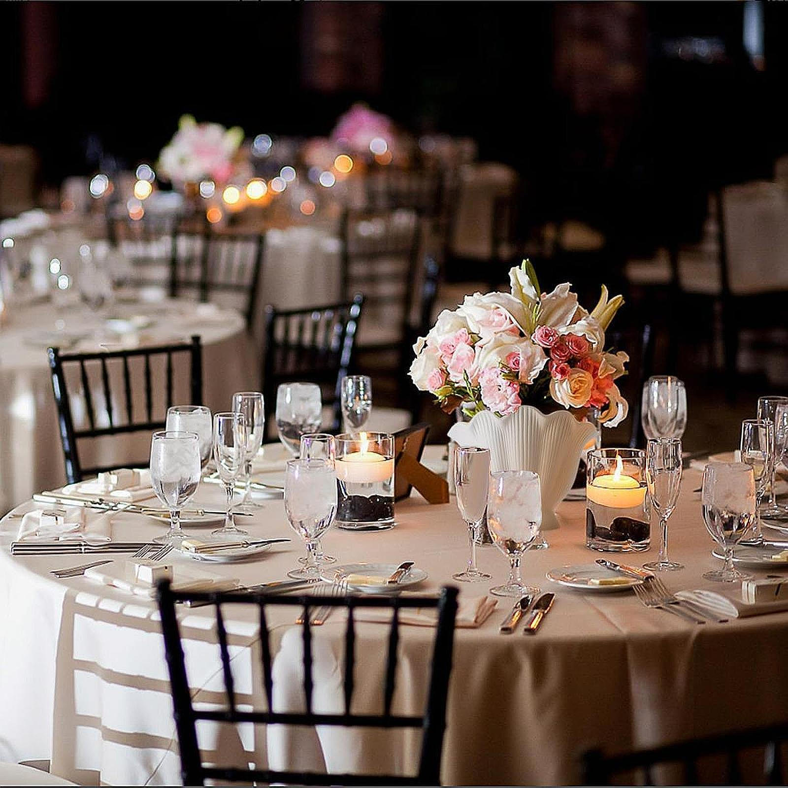 

Композиция из элегантных керамических цветочных горшков для журнального столика у входа S