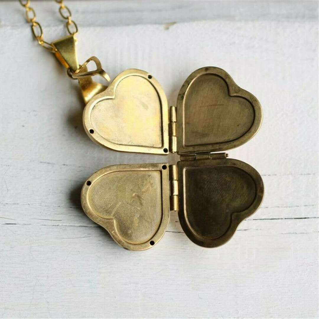 

Folding Multi-layer Heart Shaped Necklace Vintage Family Locket Necklace Personalised Photos Four-leaf Clover Pictures Necklace