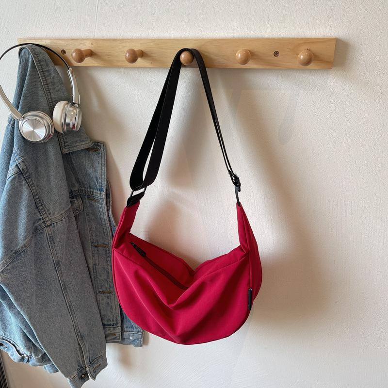

Casual dumpling cloth bag women s 2025 summer fashion trend shoulder bag high-end simple messenger bag