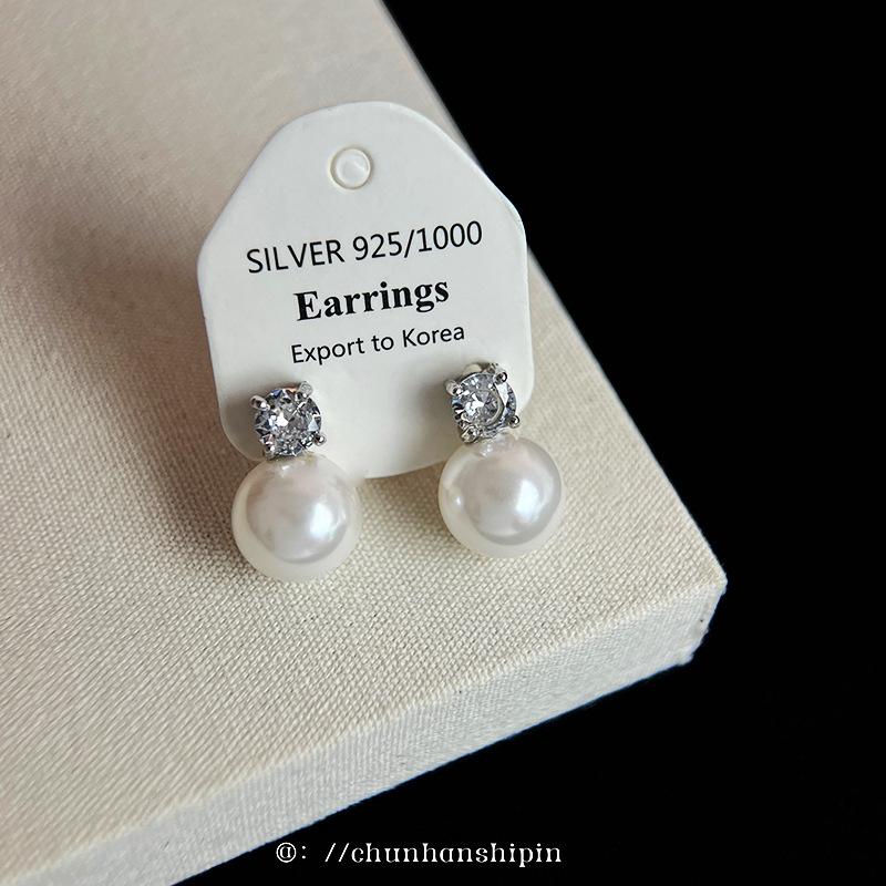 Princess Diana's classic flash diamond pearl ear clips without ear piercings, light luxury, niche high-end studs, exquisite and versatile earrings