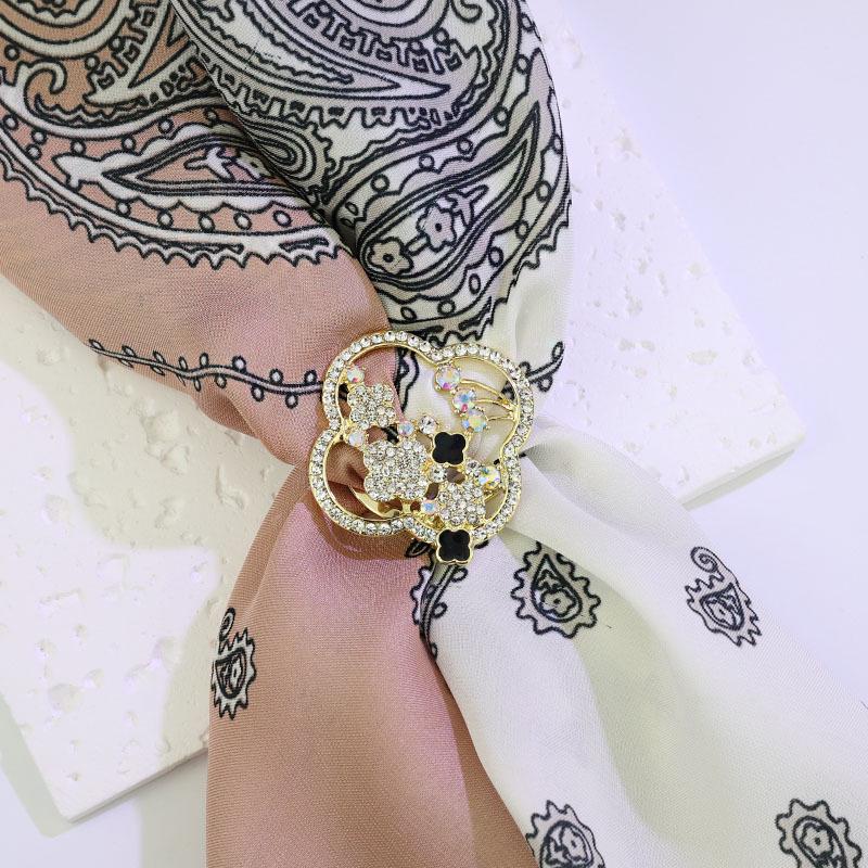Korean Style Cute Lucky Clover Brooch for Women's Scarves and Clothes