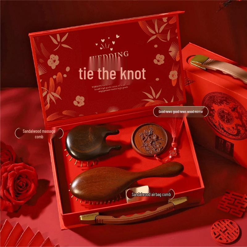 Elegant Sandalwood Comb Gift Set for Bride and Groom - Perfect for Engagement or Wedding