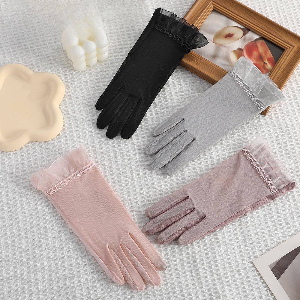 Women's Lace Sunscreen Gloves Outdoor Driving and Riding Fairy Light and Thin Summer Anti Slip Breathable Fashion Sunshade Gloves