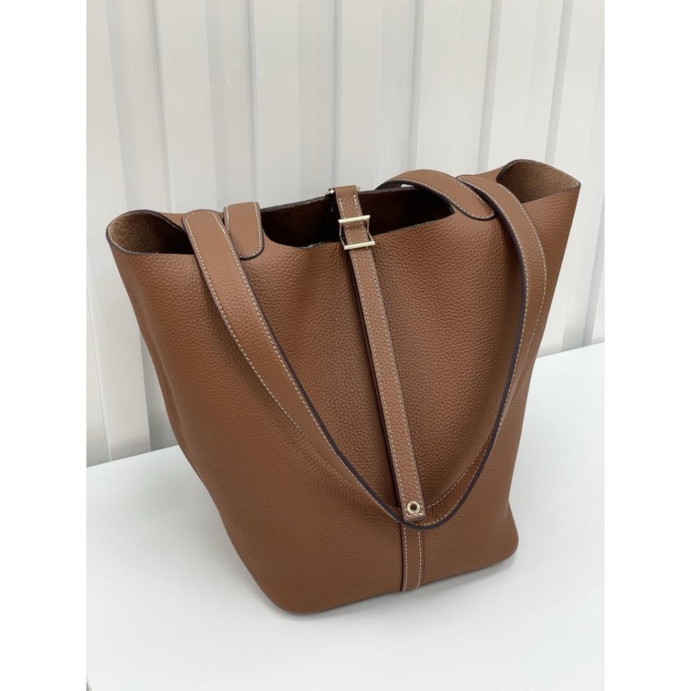 2025 New Style Top Layer Cowhide Genuine Leather 26 Large Size Single Compartment Tote Bag Gold Buckle Fashionable Tassel Batch Release