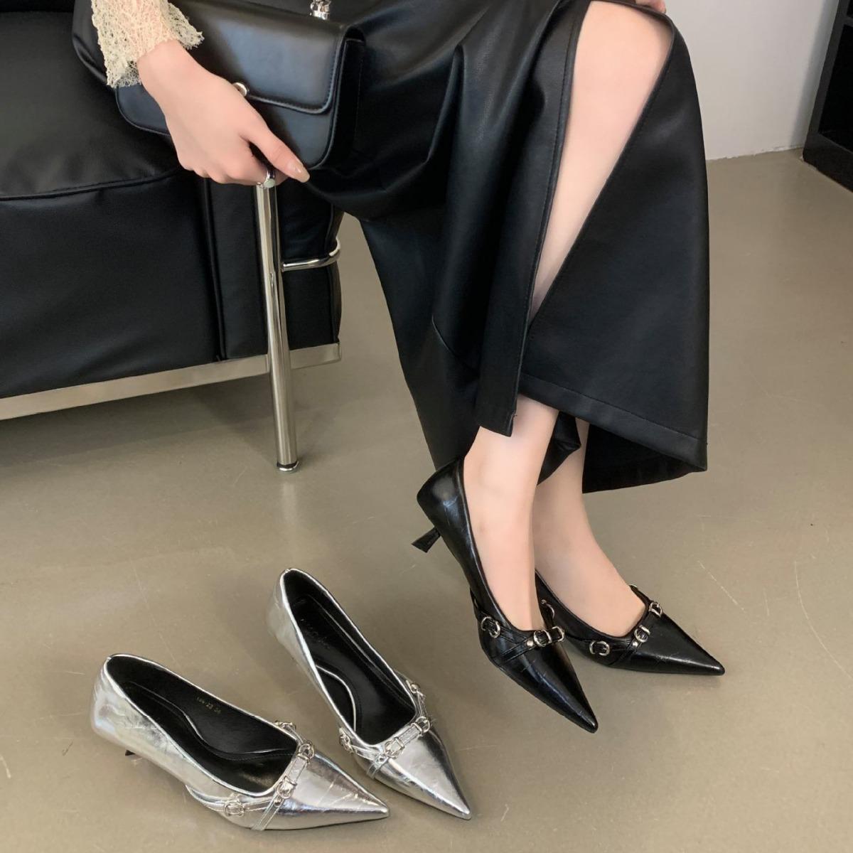 

French sense beautiful silver light mouth pointed single shoes women s shoes one pedal versatile commuter temperament high heels 39 серебряный