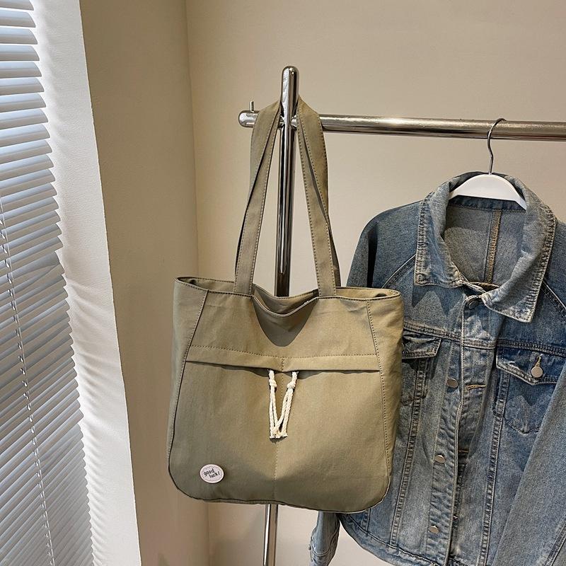 Casual big bag women's new fashionable versatile shoulder bag large-capacity student class commuter bag