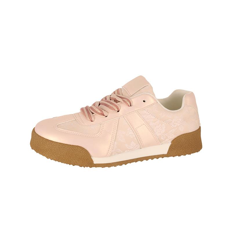 

Ballet style embroidered German training shoes women s 2025 new fashion versatile comfortable light casual sports Forrest Gump shoes 40