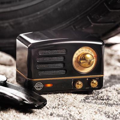 Mao King MW-2A Retro Portable Bluetooth Speaker with Radio CN Plug (adapter Included)