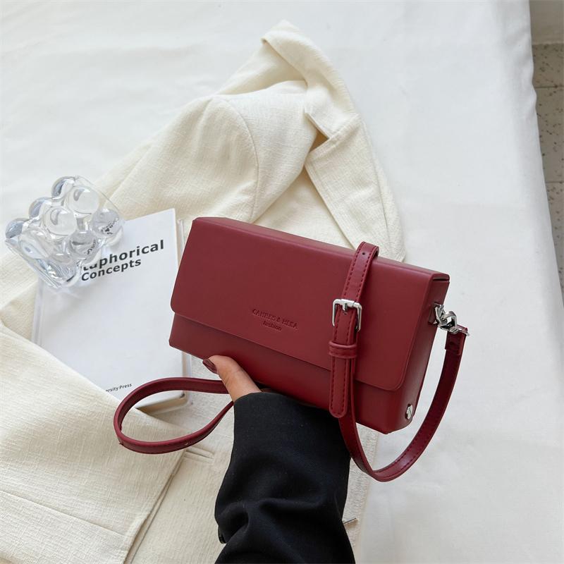 Women's Single Shoulder Crossbody Bag High-quality Red Bags for Commuters Small Square Bag Pop Versatile Retro Trendy New