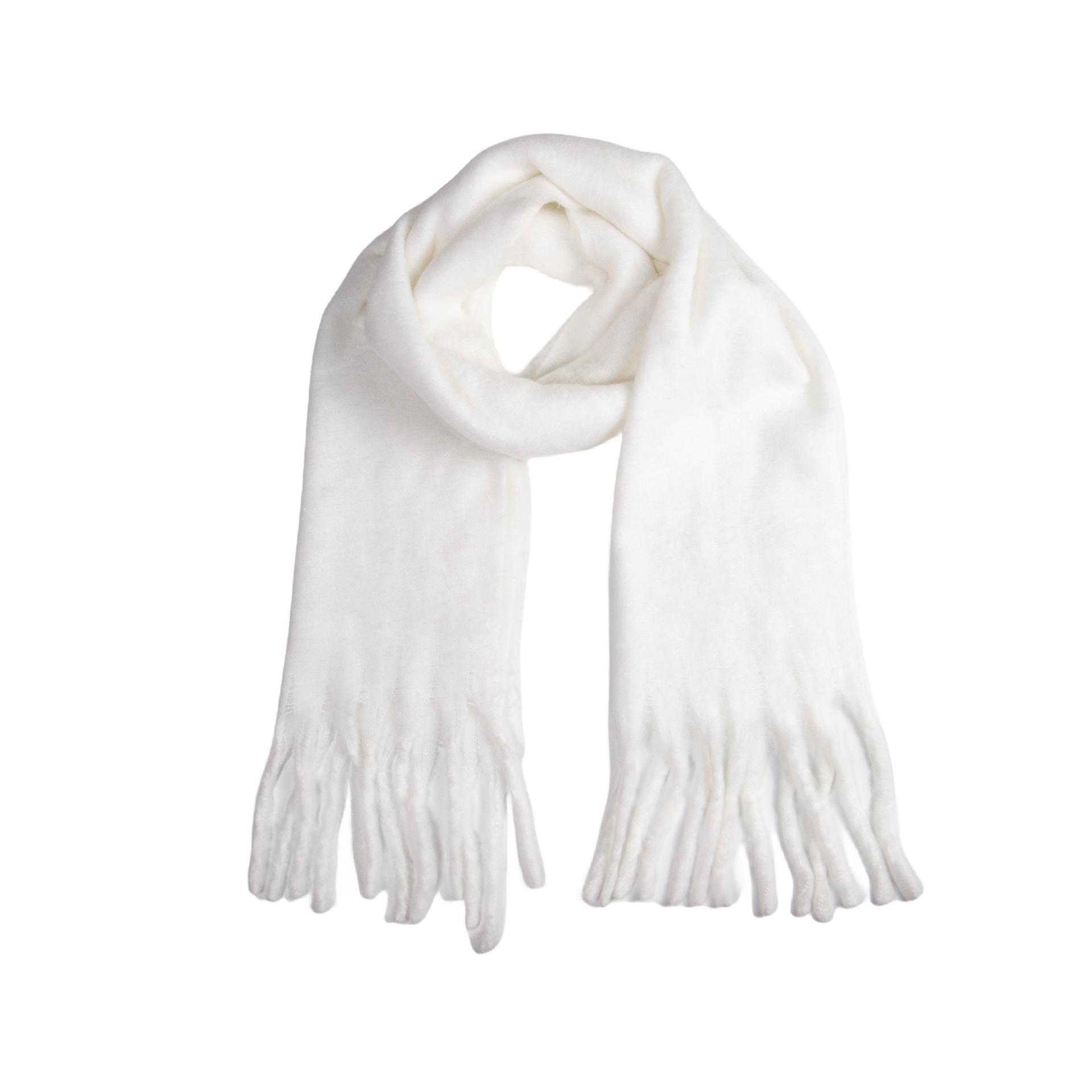 

Thick Tassel Scarves And Shawls Are Suitable For Keeping Warm In Winter. One Size