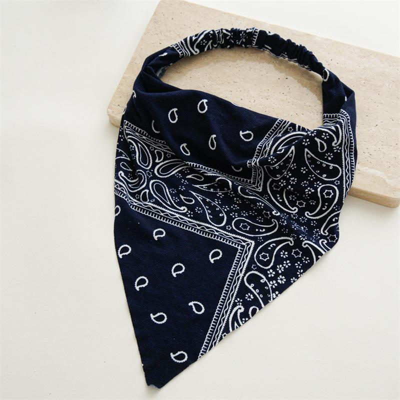 

Bohemian Style Paisley Pattern Head Wraps Triangular Geometric Printed Hair Scarves Ethnic Fashion Outdoor Elastic Bandanas темно-синього кольору