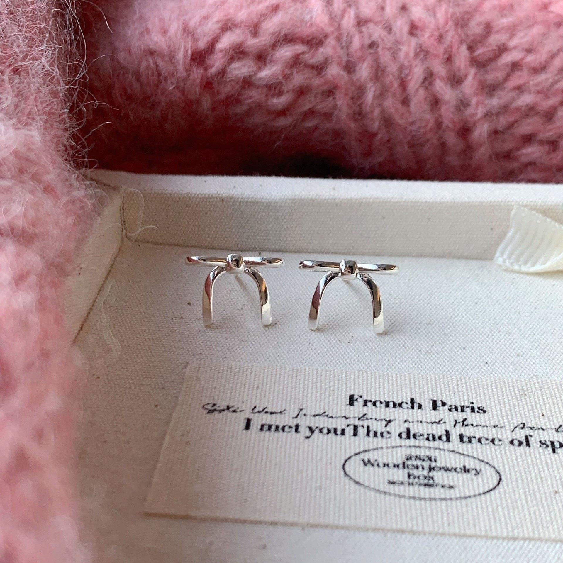 Ballet-Inspired Bow Stud Ear Cuffs for Women - Chic, Versatile, and Trendy Jewelry