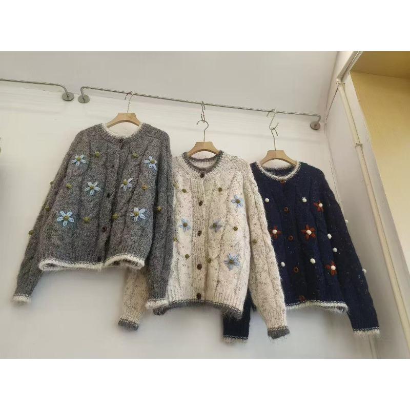

Вышитый вязаный кардиган женская одежда осень и зима новый нежный ветер свободный ручная работа вязаный крючком свитер куртка женская One size тёмно-синий