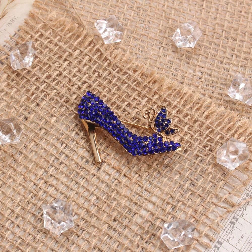 

Vintage Winged High-Heel Brooch, Gold Tone Red Blue Rhinestone Luxury Fashion Pin