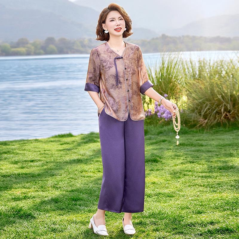 

Chinese Style Summer Two-Piece Set for Middle-Aged and Elderly Women – Three-Quarter Sleeve Shirt and Pants 5XL [150-165 lbs]