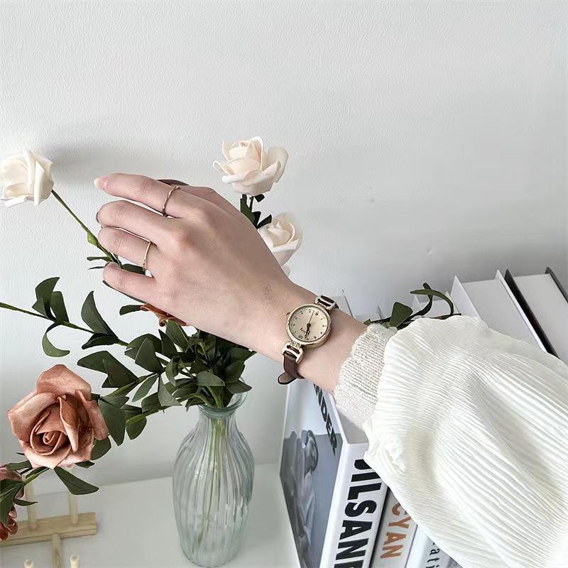 Yeni Moda Kadın Lüks Su Geçirmez Kuvars Saat