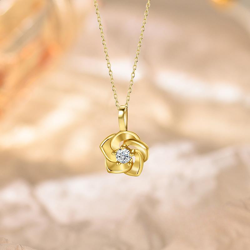 Flower Necklace with New Diamond Embedding, Light Luxury, High Grade, Collar Chain, Small Female Neckwear