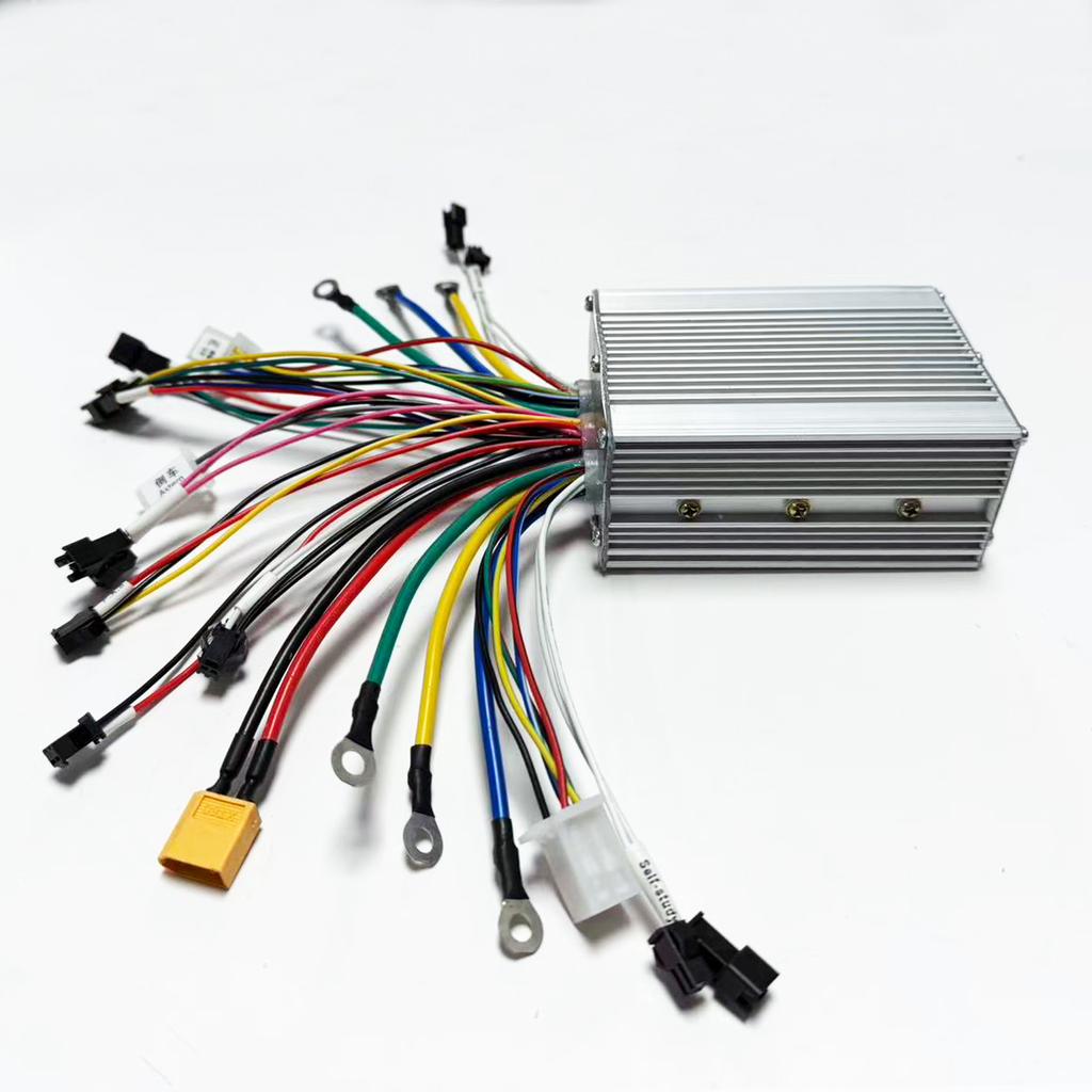 350W-2000W BLDC Doppelantriebsmotor Sinuswellen-E-Bike-Controller mit S866 UART Protokoll NR. 2 36V-52V 25A-50A 3-Modus für E-Go-Kart