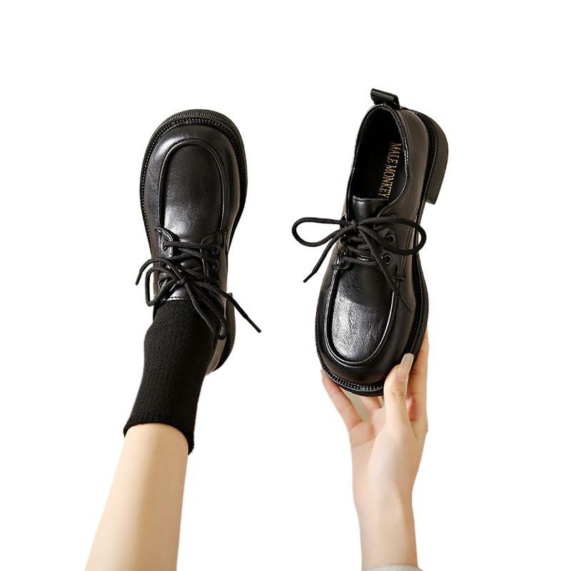 Små skinnsko dame 2025 vår ny retro allsidige remmer enkeltsko rund tå lav hæl tykk hæl snøresko Brock sko