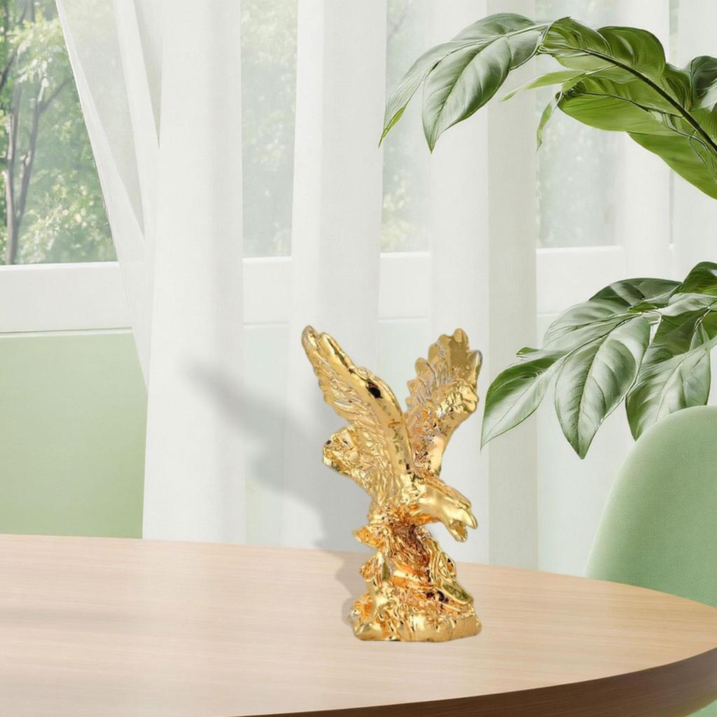 Eagle Statue Resin Figurine Creative Home Decorative Object for Luxury Living Room Decoration