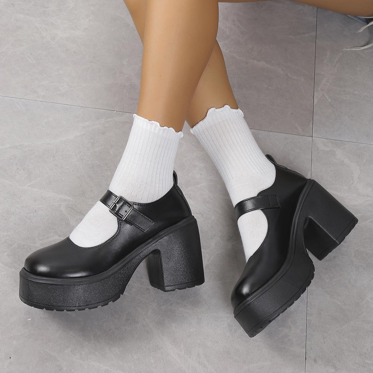 

Женская обувь. Туфли Мэри Джейн на очень высоком каблуке для женщин. Новые туфли на толстой платформе. Женские туфли в стиле Лолиты с пряжкой на щиколотке. 42