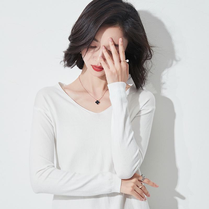 Autumn/Winter Women's Wool Sweater: Round & V-Neck, Rolled Edge, Long Sleeve, Thin Knit Top