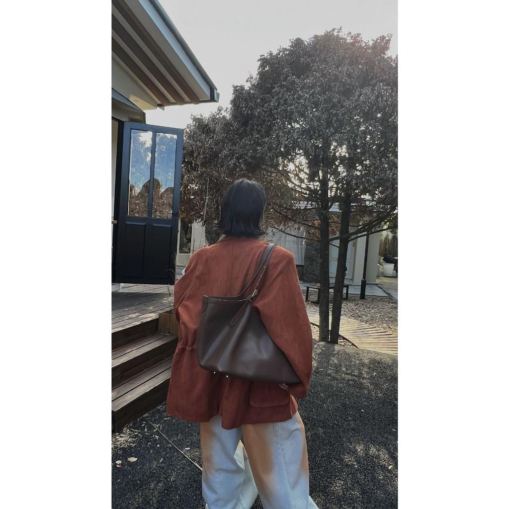 2026 New Tote Bag Large Capacity Commuter Bag Fashion Armpit Shoulder Bun Mother Bag Shopping Bag Leather Women's Bag