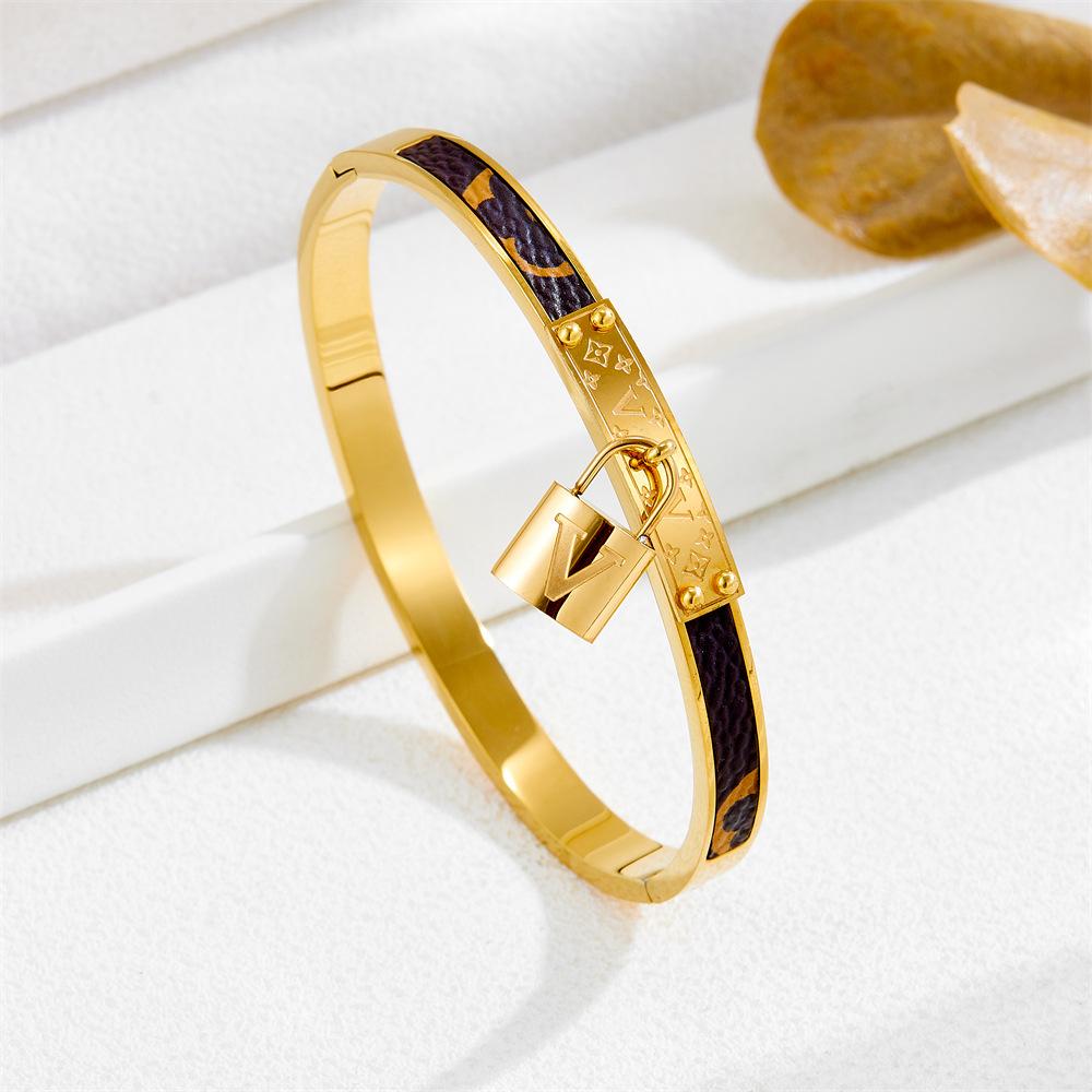 2026 Presbyopia Bracelet Light Luxury Fashion INS Style European and American Versatile Jewelry