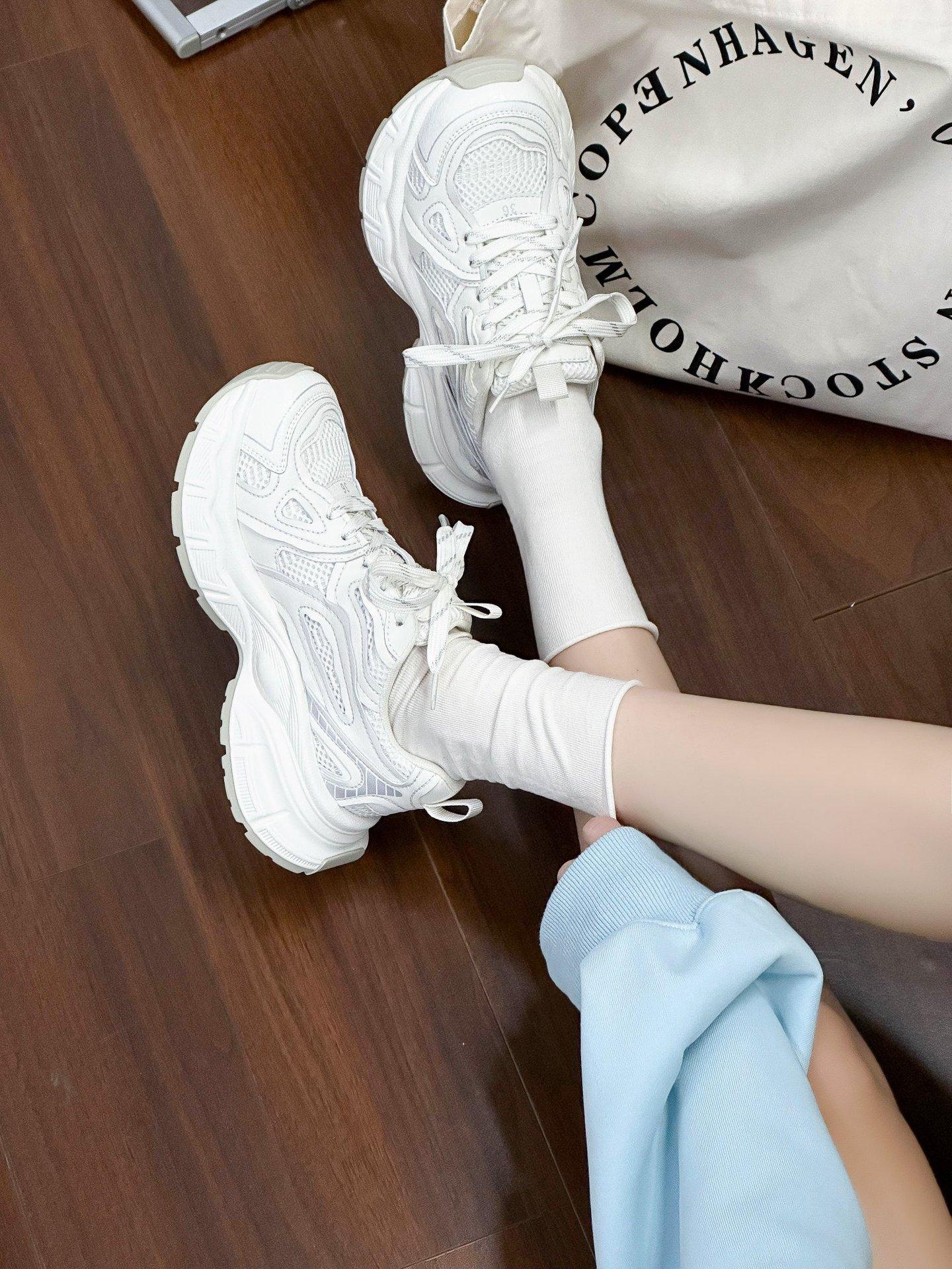 

Platform dad shoes women s 2025 spring new women s mesh breathable women s shoes silver heightening casual sports shoes 35