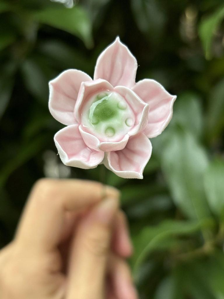 Handmade High-Temperature Ceramic Flower Bouquet Ornament