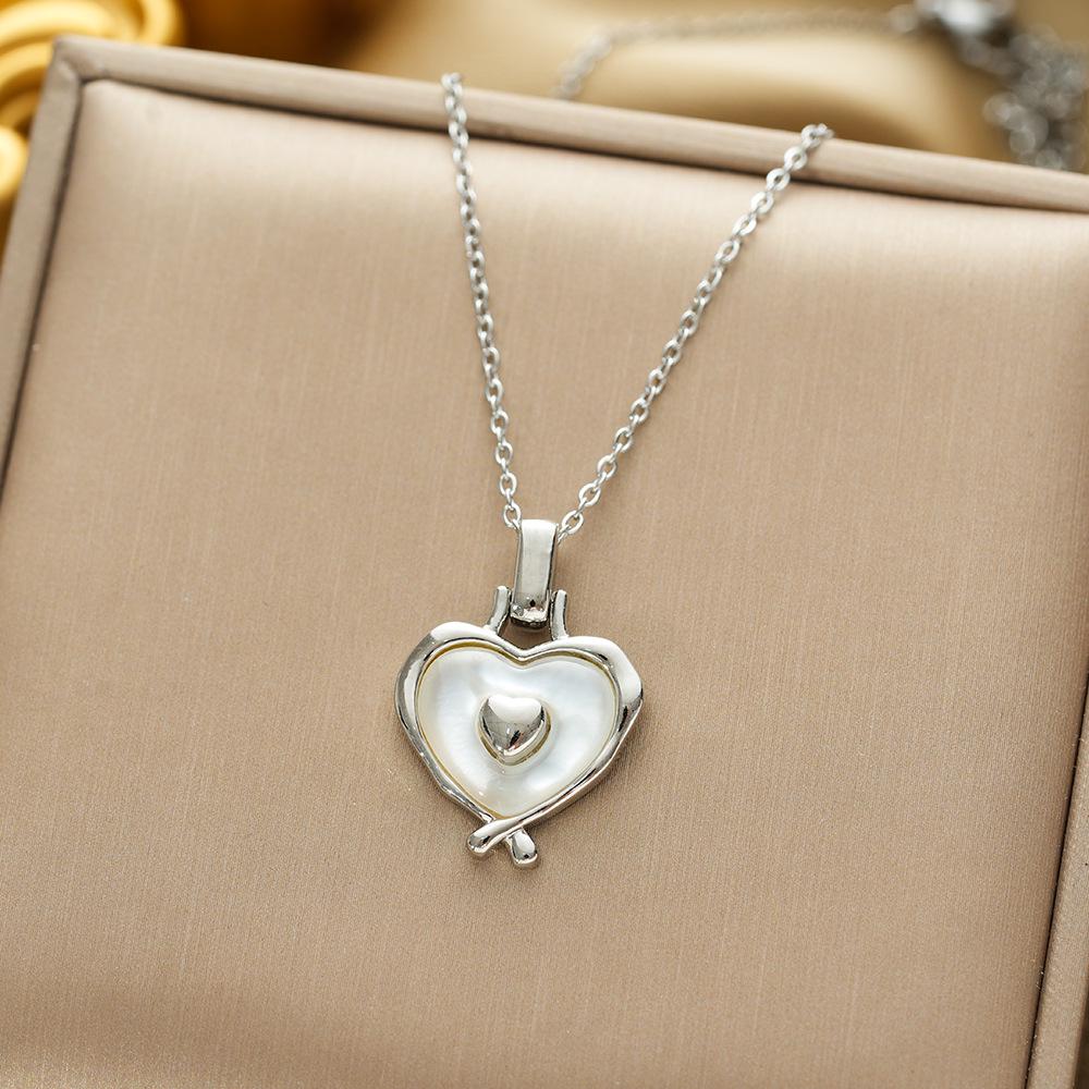 Titanium Steel Non-fading Necklace - European & American Style, Light Luxury, Versatile Korean Fashion, Perfect for Women and Girlfriend Gifts.