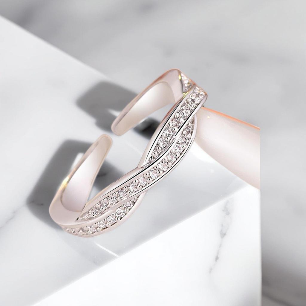 925 Sterling Silver Adjustable Ladies Ring with Twisted Diamond Pattern - Lucky Friendship Design