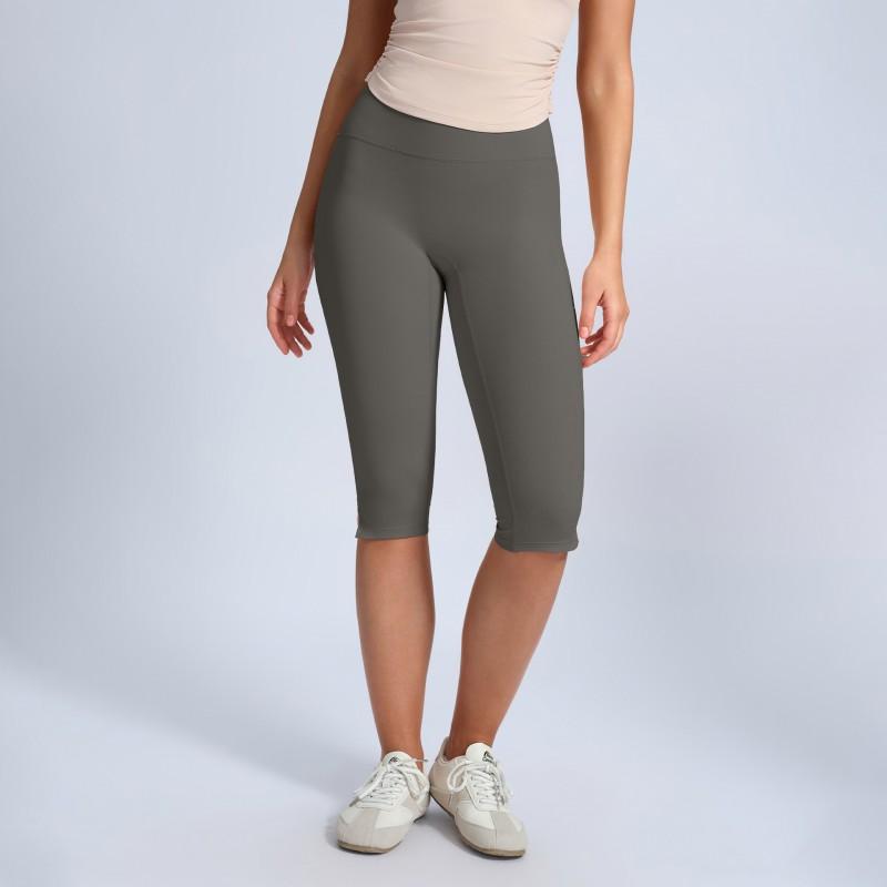 High-Waisted Yoga Shorts Women With Butt-Lifting Fit Knee-Length Split Leggings Breathable Nylon Workout Pants