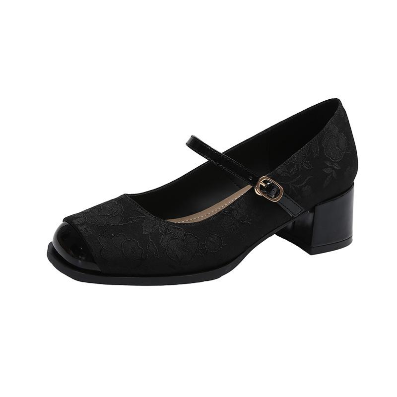 

Новые китайские феи Мэри Джейн туфли на толстом каблуке одинарные туфли женские лето 2025 новые ретро квадратные одинарные туфли Xiaoxiangfeng 40 чёрный