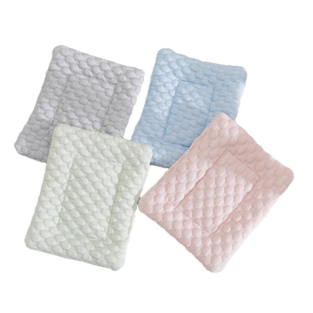 Soft Hamster Cooling Mat Non-slip Ice Silk Pad Pet Sleeping Mat Comfortable Breathable Guinea Pig Bed Pad for Guinea Pig Rabbit